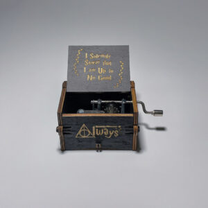 Purely handcrafted hand-cranked music box, perfect visual experience, is the best gift for gifts